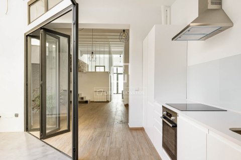 Huoneisto Barcelona, Espanja 2 makuuhuonetta, 97 m2 No. 192752