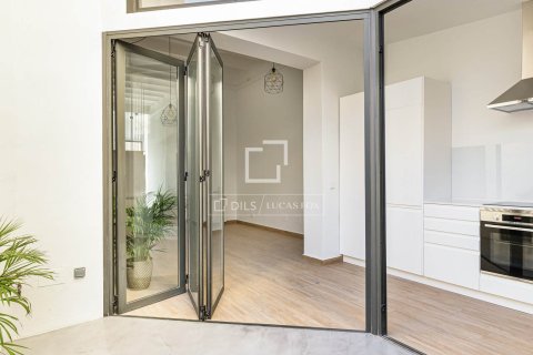 Huoneisto myytävänä Barcelona, Espanja, 2 makuuhuonetta, 97 m2 No. 192752 - kuva 6