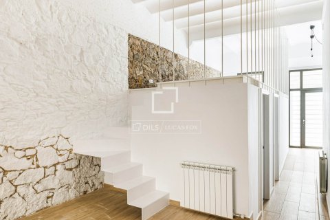 Huoneisto myytävänä Barcelona, Espanja, 2 makuuhuonetta, 97 m2 No. 192752 - kuva 11