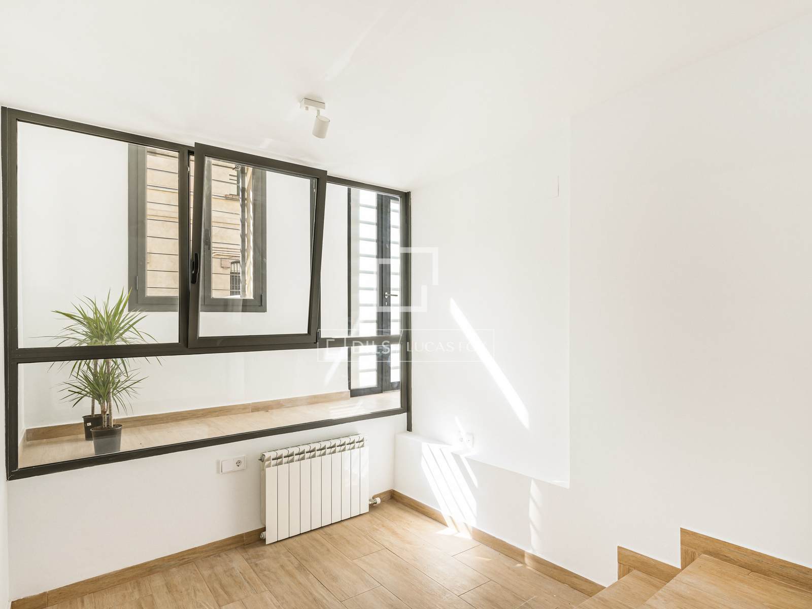 Wohnung in Barcelona, Spanien 2 Schlafzimmer, 97 m2 Nr. 192752