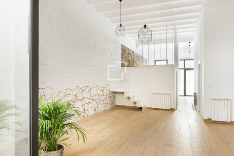 Huoneisto myytävänä Barcelona, Espanja, 2 makuuhuonetta, 97 m2 No. 192752 - kuva 9