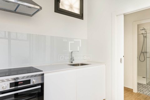 Huoneisto myytävänä Barcelona, Espanja, 2 makuuhuonetta, 97 m2 No. 192752 - kuva 4