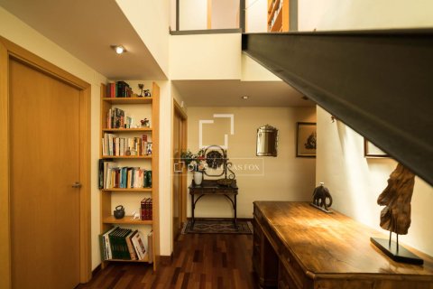 Kattohuoneisto myytävänä Castelldefels, Barcelona, Espanja, 4 makuuhuonetta, 209 m2 No. 192751 - kuva 9