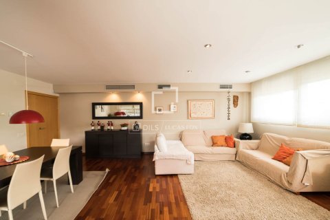 Kattohuoneisto myytävänä Castelldefels, Barcelona, Espanja, 4 makuuhuonetta, 209 m2 No. 192751 - kuva 7