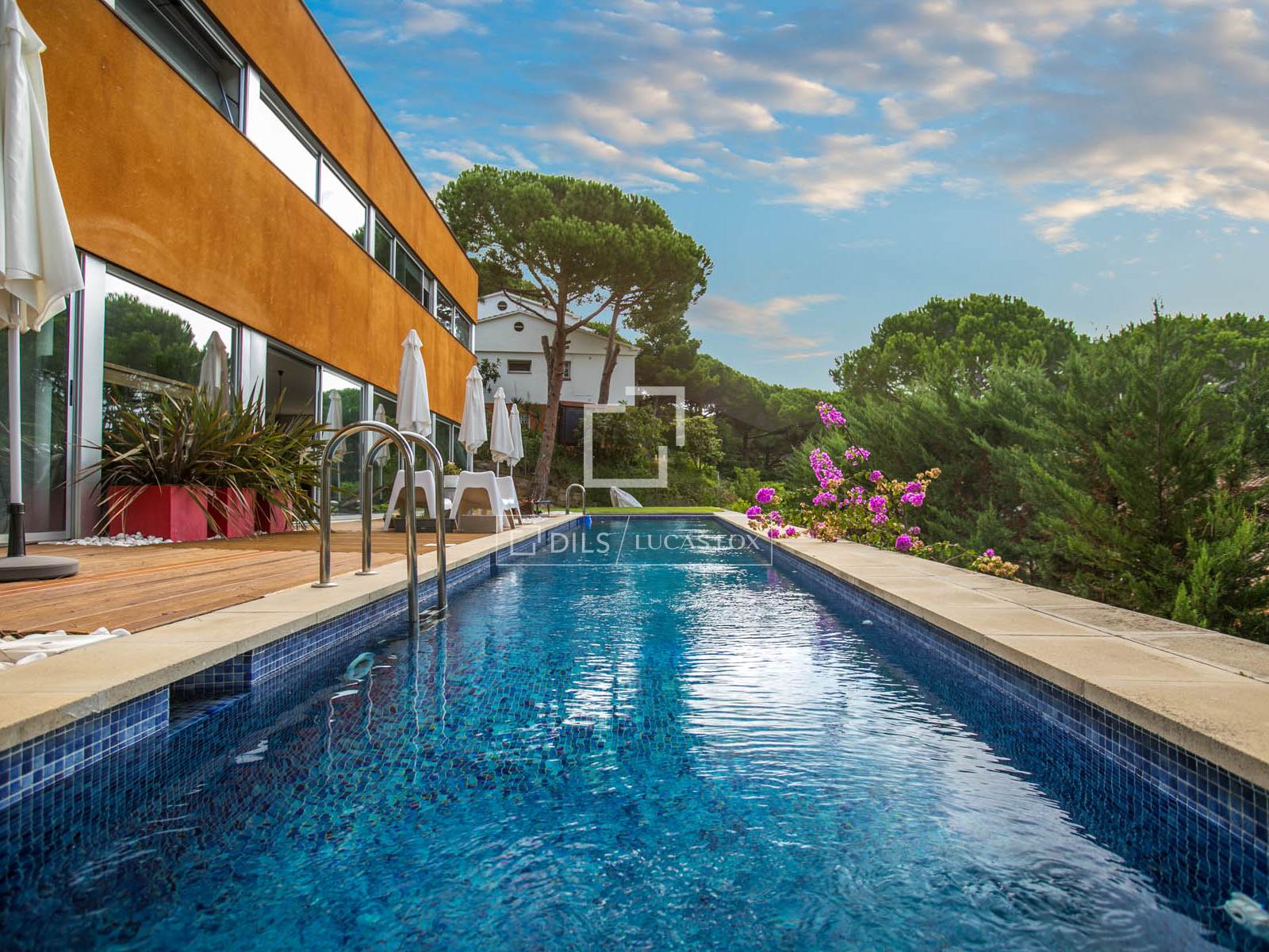 Villa en Cabrils, Barcelona, España 2 dormitorios, 290 m2 No. 192750