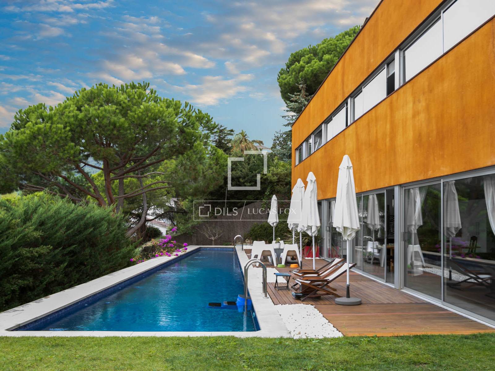 Villa en Cabrils, Barcelona, España 2 dormitorios, 290 m2 No. 192750
