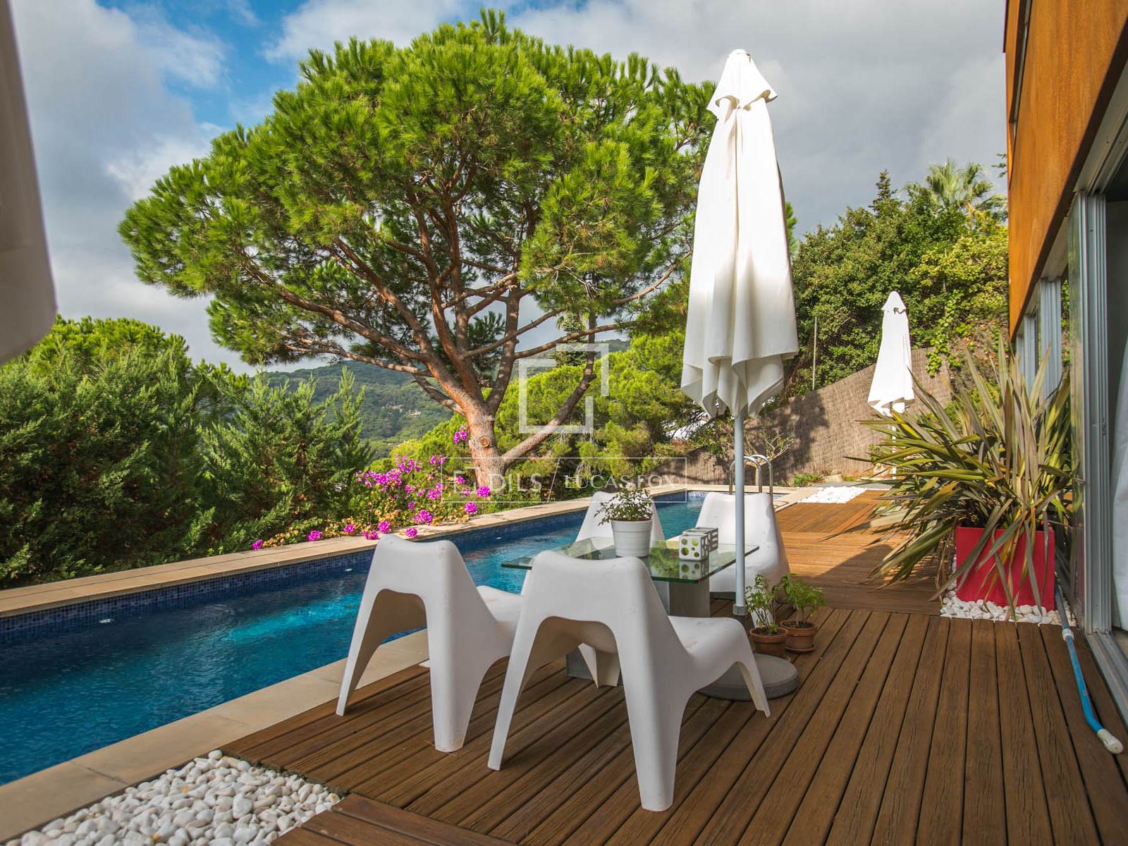 Villa en Cabrils, Barcelona, España 2 dormitorios, 290 m2 No. 192750