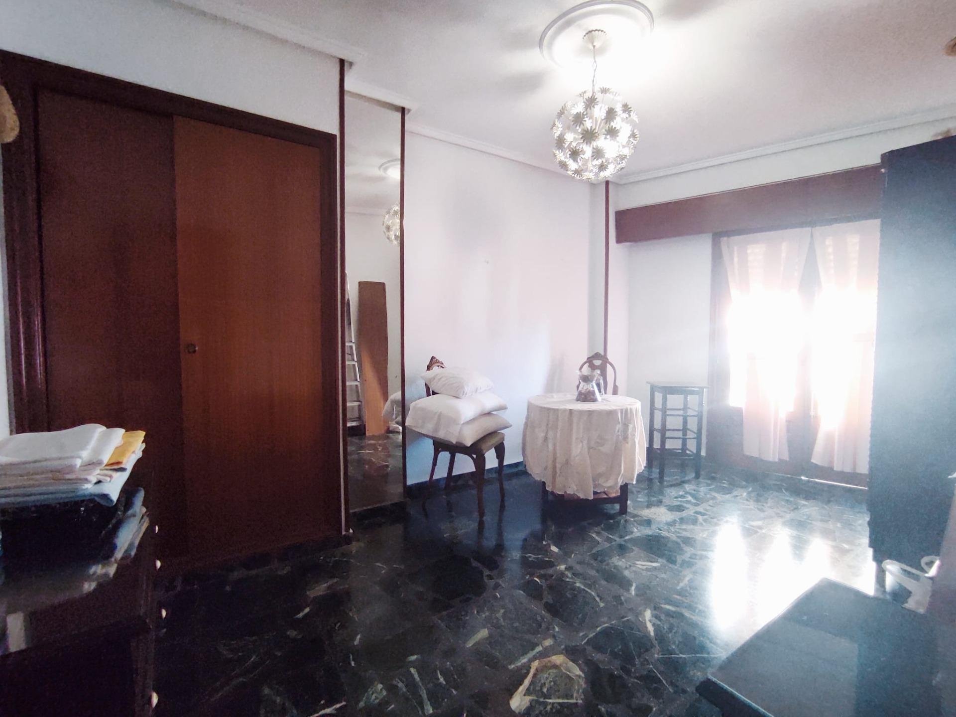 Dzīvoklis Dolores, Alicante, Spānijā 5 istabas, 165 m2 Nr. 183908