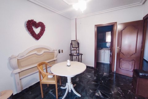 Wohnung zum Verkauf in Dolores, Alicante, Spanien 5 Schlafzimmer, 165 m2 Nr. 183908 - Foto 5