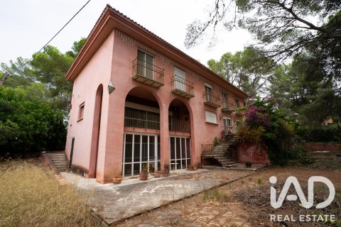 Продажа дома в Тортоса, Таррагона, Испания 5 спален, 631.97м2 №187735 - фото 3