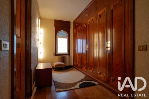 Продажа дома в Тортоса, Таррагона, Испания 5 спален, 631.97м2 №187735 - фото 26