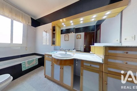 Продажа квартиры в Толедо, Испания 5 спален, 143м2 №187736 - фото 25