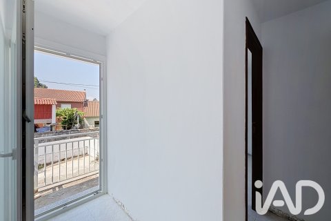 Продажа дома в Вилагарсия-де-Аруса, Понтеведра, Испания 5 спален, 167м2 №187739 - фото 17