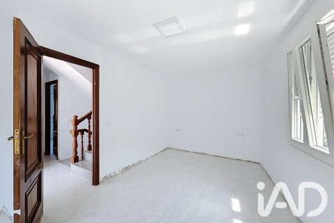 Продажа дома в Вилагарсия-де-Аруса, Понтеведра, Испания 5 спален, 167м2 №187739 - фото 14