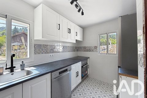 Продажа дома в Вилагарсия-де-Аруса, Понтеведра, Испания 5 спален, 167м2 №187739 - фото 6