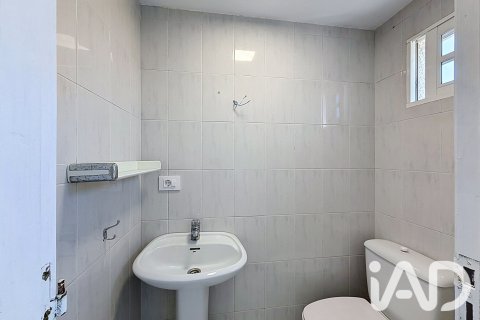 Продажа дома в Вилагарсия-де-Аруса, Понтеведра, Испания 5 спален, 167м2 №187739 - фото 19