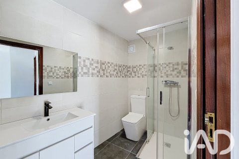 Продажа дома в Вилагарсия-де-Аруса, Понтеведра, Испания 5 спален, 167м2 №187739 - фото 9