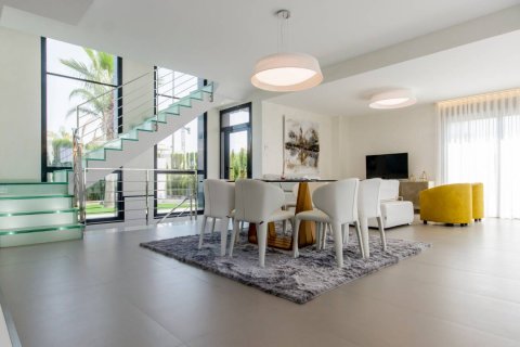 Villa en venta en Dehesa De Campoamor, Alicante, España 3 dormitorios, 319 m2 No. 148219 - foto 19