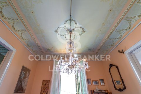 Villa for sale in Barcelona, Spain 8 bedrooms, 377 sq.m. No. 158251 - photo 8