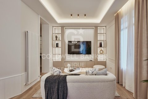 Huoneisto myytävänä Madrid, Espanja, 2 makuuhuonetta, 129 m2 No. 158252 - kuva 2