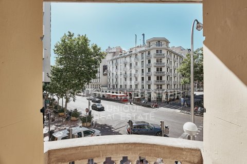 Huoneisto myytävänä Madrid, Espanja, 2 makuuhuonetta, 129 m2 No. 158252 - kuva 15