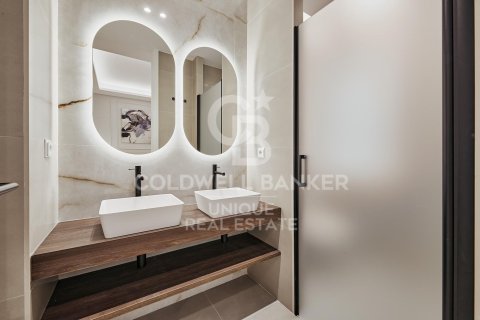 Huoneisto myytävänä Madrid, Espanja, 5 makuuhuonetta, 235 m2 No. 158254 - kuva 20