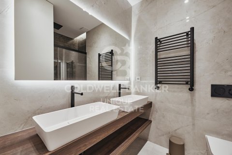 Huoneisto myytävänä Madrid, Espanja, 5 makuuhuonetta, 235 m2 No. 158254 - kuva 21