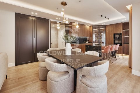 Apartment for sale in Madrid, Spain 3 bedrooms, 146 sq.m. No. 158253 - photo 10