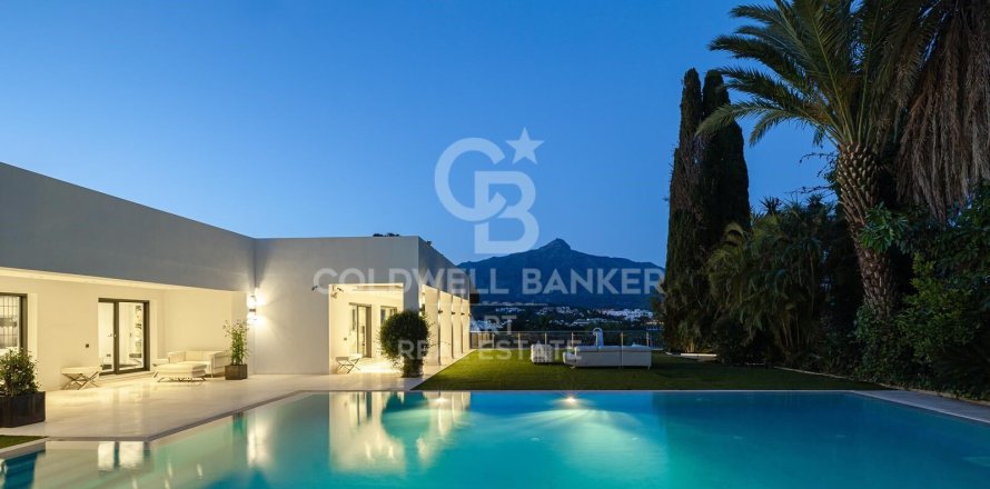 Villa i Marbella, Malaga, Spanien 7 sovrum, 754 kvm. Nr. 158256