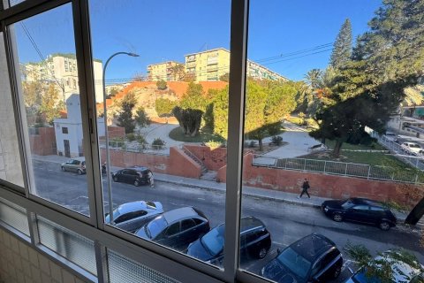 Lägenhet för uthyrning i Alicante, Spanien 70 kvm. Nr. 144372 - foto 23