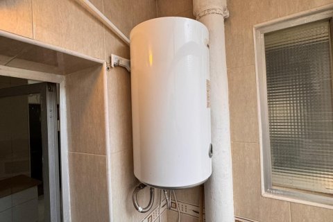 Lägenhet för uthyrning i Alicante, Spanien 70 kvm. Nr. 144372 - foto 15