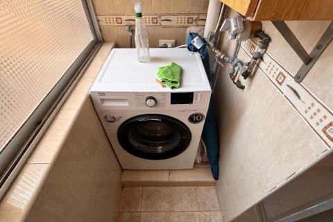 Lägenhet för uthyrning i Alicante, Spanien 70 kvm. Nr. 144372 - foto 16