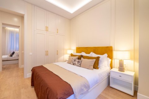 Apartment for sale in Madrid, Spain 3 bedrooms, 146 sq.m. No. 144368 - photo 23