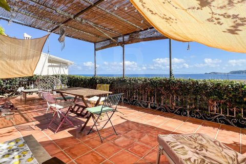 Villa en venta en Jávea, Alicante, España 4 dormitorios, 232 m2 No. 156942 - foto 4