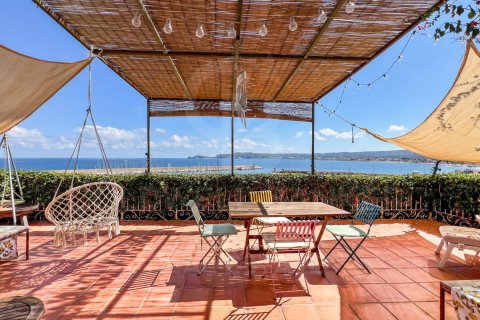 Villa en Jávea, Alicante, España 4 dormitorios, 232 m2 No. 156942