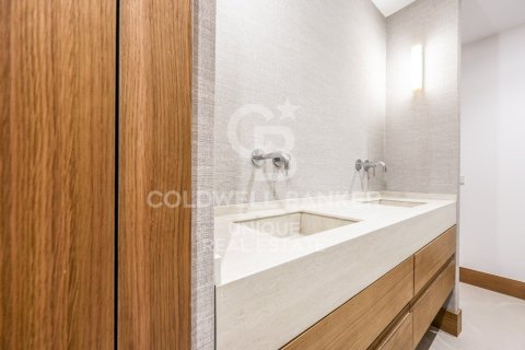 Huoneisto myytävänä Madrid, Espanja, 3 makuuhuonetta, 177 m2 No. 156943 - kuva 20