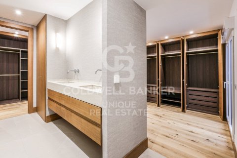Huoneisto myytävänä Madrid, Espanja, 3 makuuhuonetta, 177 m2 No. 156943 - kuva 17