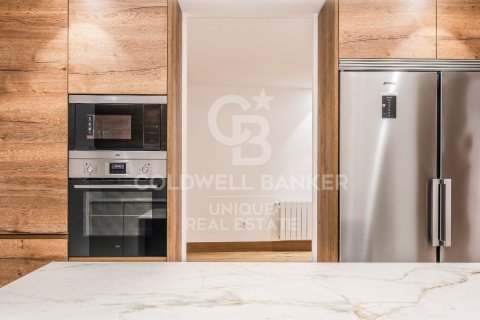 Huoneisto myytävänä Madrid, Espanja, 3 makuuhuonetta, 177 m2 No. 156943 - kuva 8