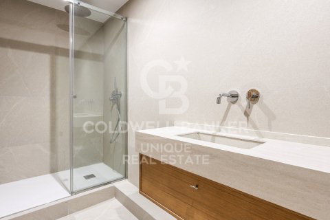 Huoneisto myytävänä Madrid, Espanja, 3 makuuhuonetta, 177 m2 No. 156943 - kuva 22