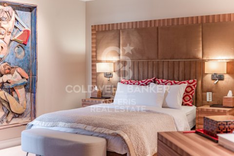 Lägenhet till salu i Barcelona, Spanien 4 sovrum, 343 kvm. Nr. 156944 - foto 18