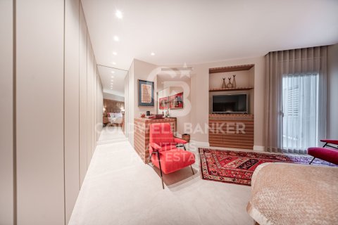 Lägenhet till salu i Barcelona, Spanien 4 sovrum, 343 kvm. Nr. 156944 - foto 21