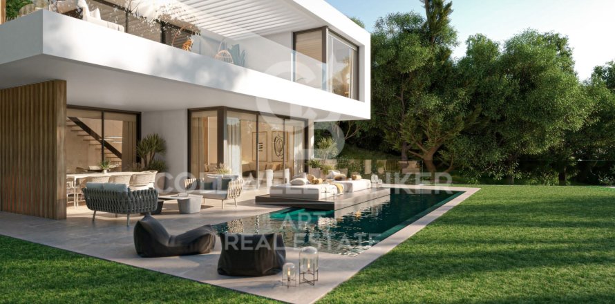 House in Estepona, Malaga, Spain 5 bedrooms, 522 sq.m. No. 156940