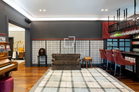 Apartment à vendre à Barcelona, Espagne, 7 chambres, 563 m2 No. 195621 - photo 8