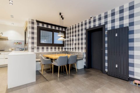Apartment à vendre à Barcelona, Espagne, 7 chambres, 563 m2 No. 195621 - photo 11
