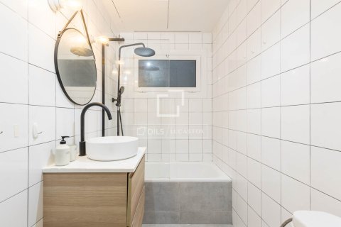 Apartment à vendre à Barcelona, Espagne, 3 chambres, 75 m2 No. 195622 - photo 22