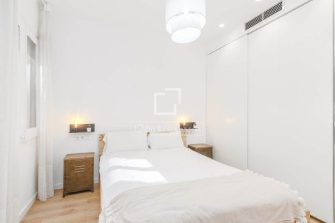Apartment à vendre à Barcelona, Espagne, 3 chambres, 75 m2 No. 195622 - photo 9