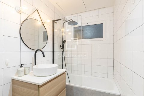 Apartment à vendre à Barcelona, Espagne, 3 chambres, 75 m2 No. 195622 - photo 23