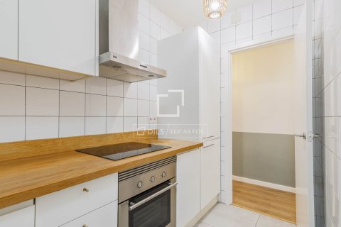 Apartment à vendre à Barcelona, Espagne, 3 chambres, 75 m2 No. 195622 - photo 20