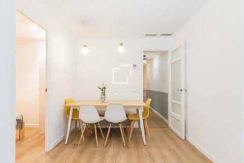 Apartment à vendre à Barcelona, Espagne, 3 chambres, 75 m2 No. 195622 - photo 7