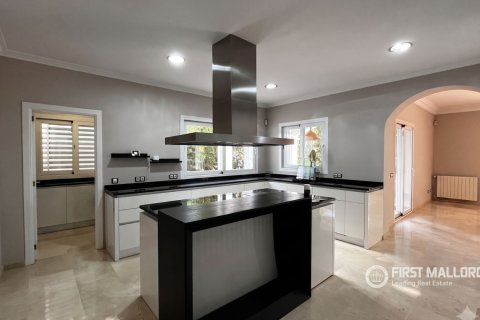 Villa zur Miete in Nova Santa Ponsa, Mallorca, Spanien 5 Schlafzimmer, 450 m2 Nr. 190539 - Foto 4